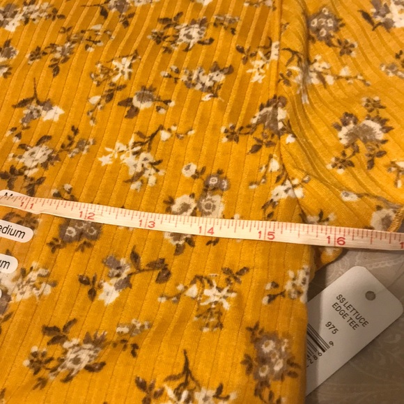 🔴LAST CHANCE 🔴 Justify lettuce edge tee - Picture 6 of 8